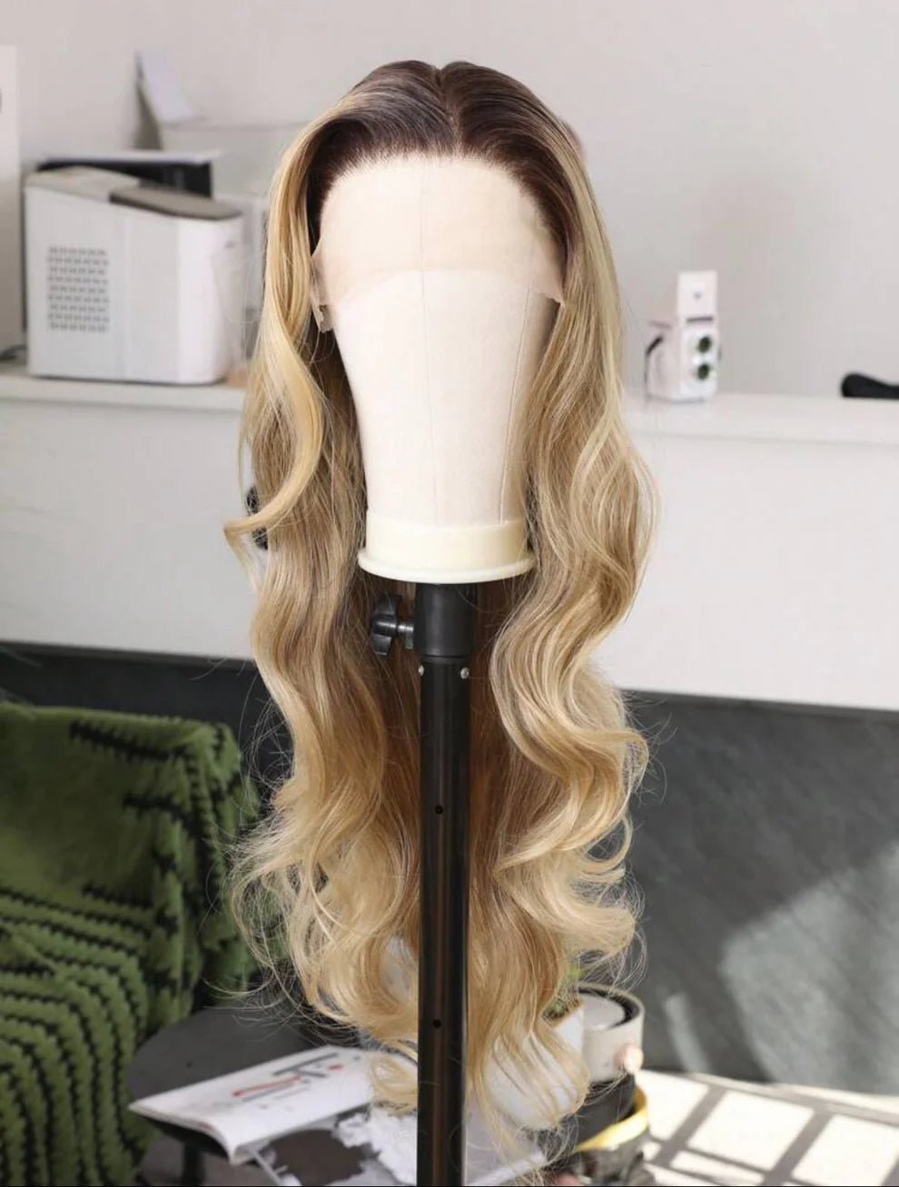 Bombshell Wig (human blend)